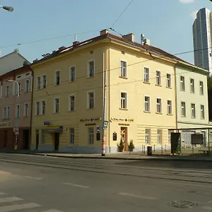 2* Vendégház Beta